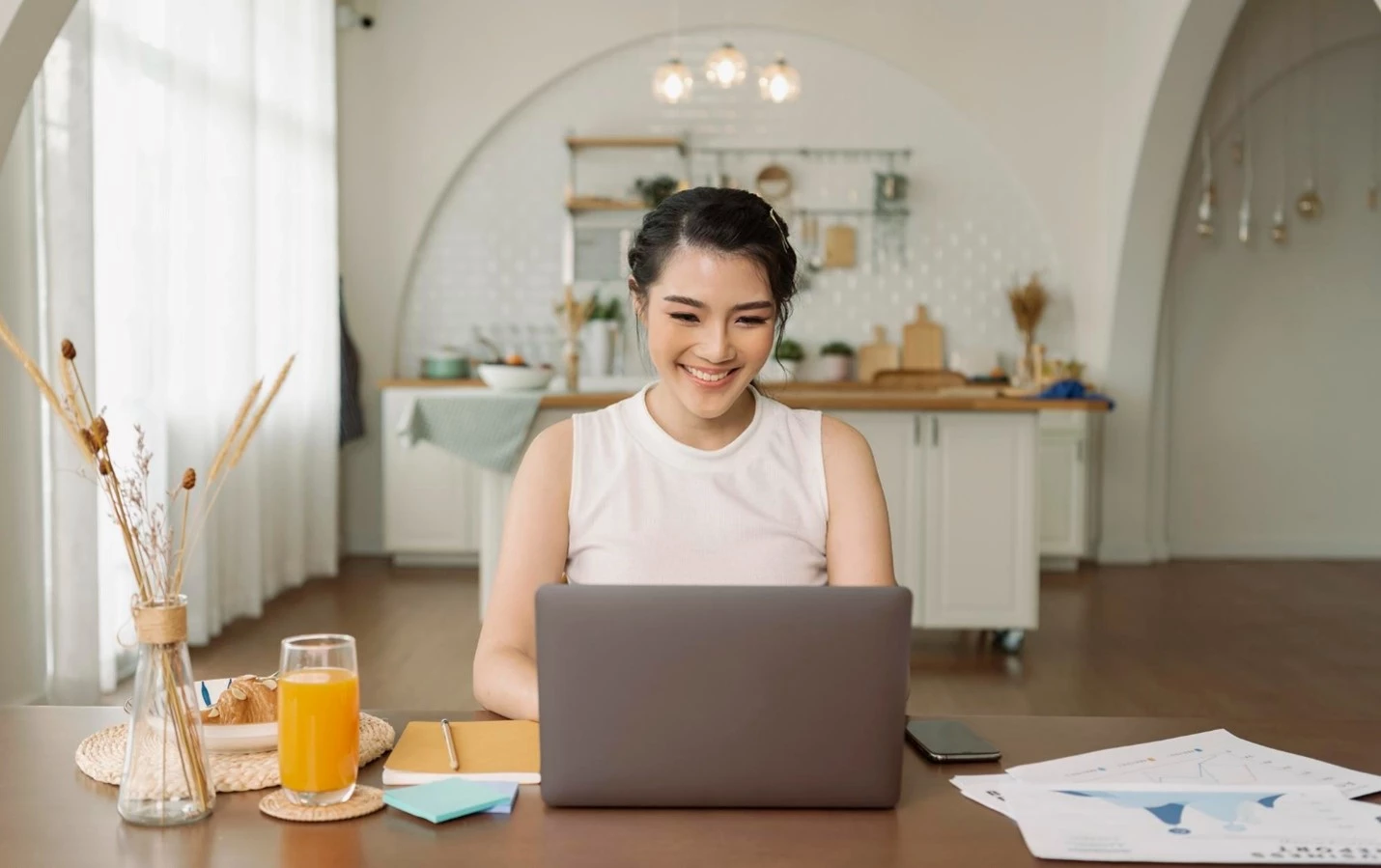 Freelancer Online bekerja dari rumah