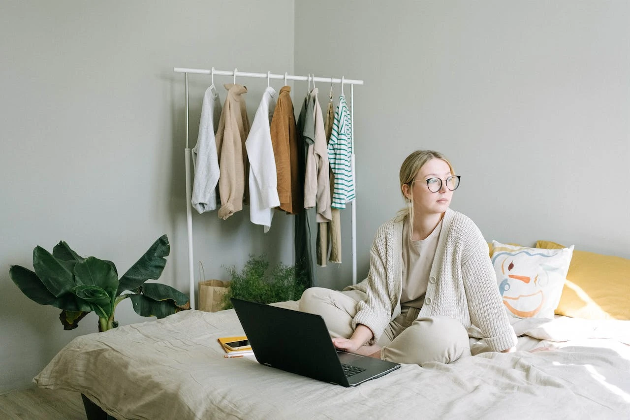 women work from home